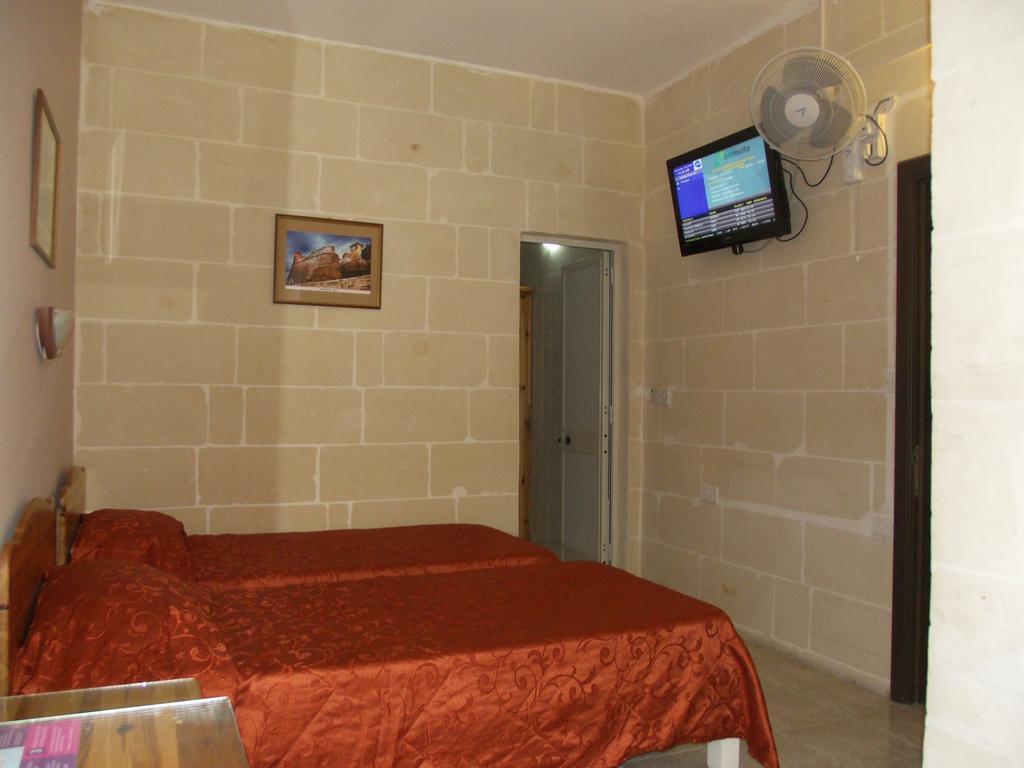 Sunset Seaview Accommodation Marsalforn المظهر الخارجي الصورة