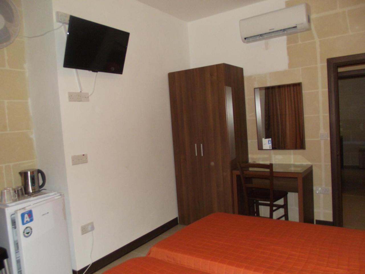Sunset Seaview Accommodation Marsalforn المظهر الخارجي الصورة