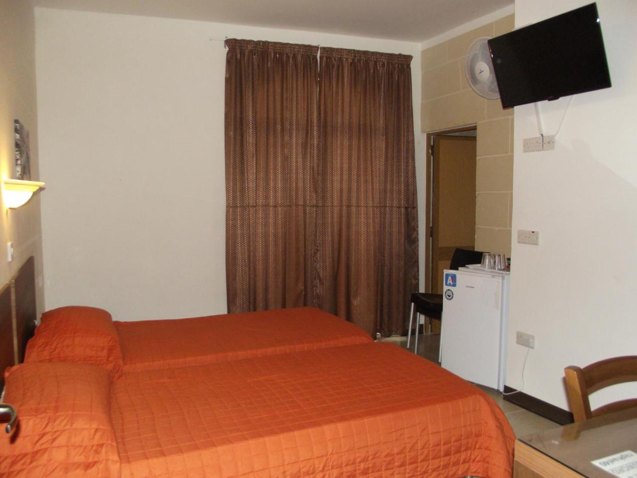 Sunset Seaview Accommodation Marsalforn المظهر الخارجي الصورة