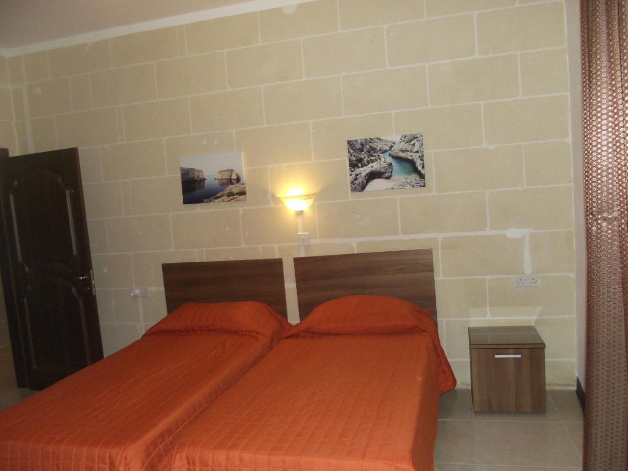 Sunset Seaview Accommodation Marsalforn المظهر الخارجي الصورة