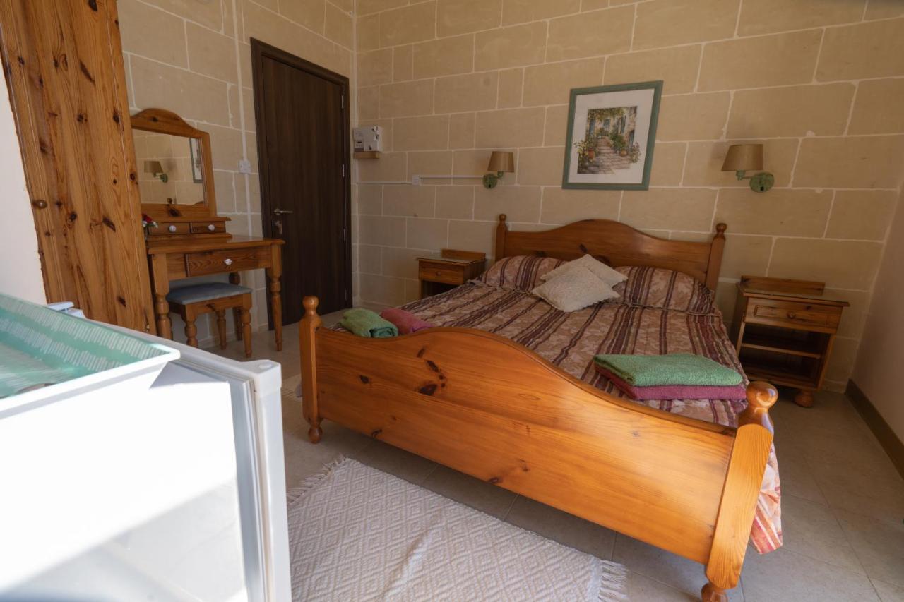 Sunset Seaview Accommodation Marsalforn المظهر الخارجي الصورة
