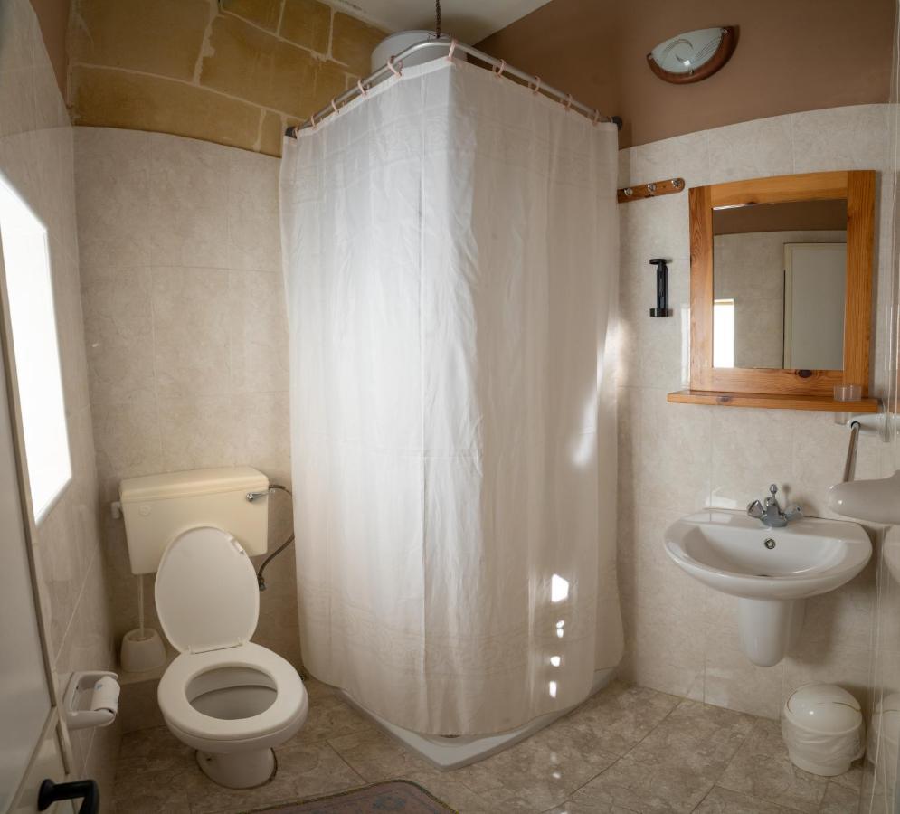 Sunset Seaview Accommodation Marsalforn المظهر الخارجي الصورة