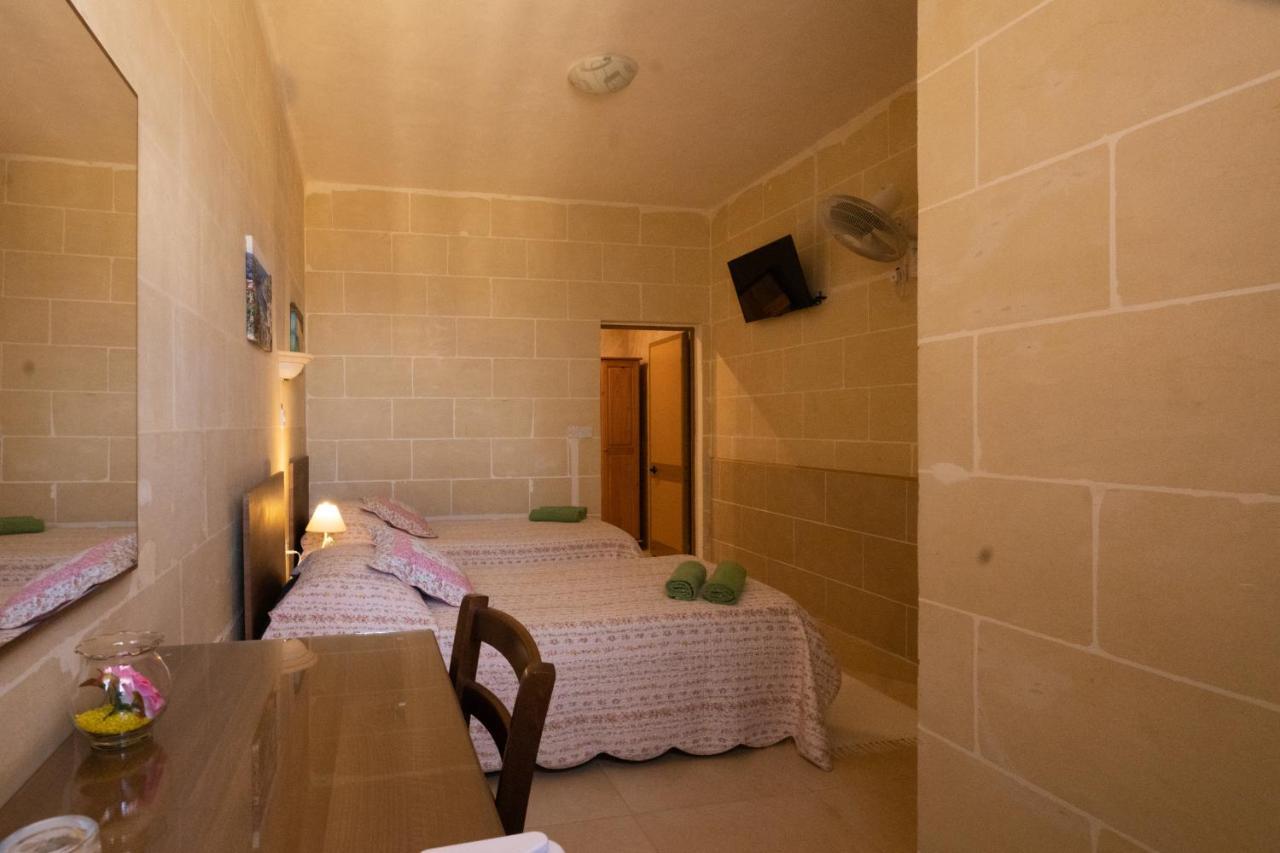 Sunset Seaview Accommodation Marsalforn المظهر الخارجي الصورة