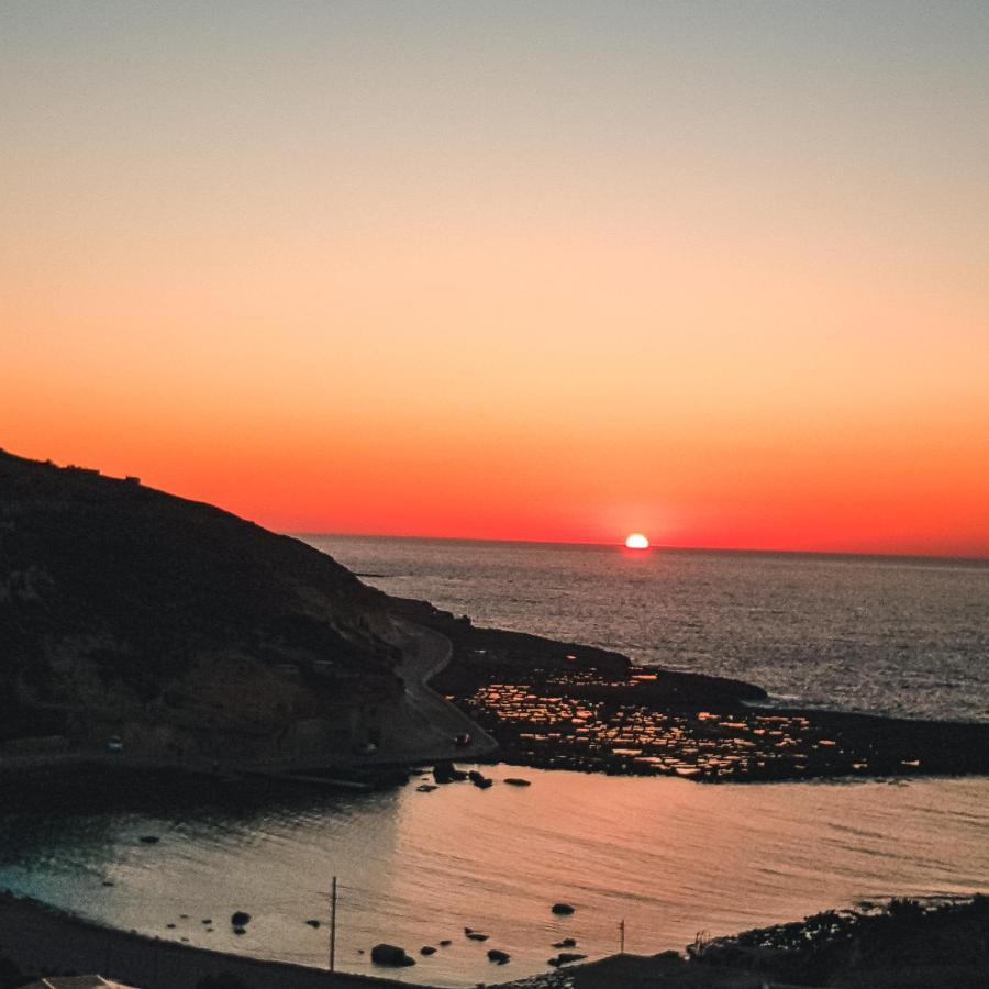 Sunset Seaview Accommodation Marsalforn المظهر الخارجي الصورة