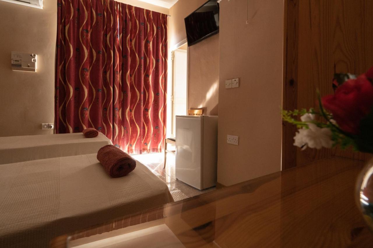 Sunset Seaview Accommodation Marsalforn المظهر الخارجي الصورة
